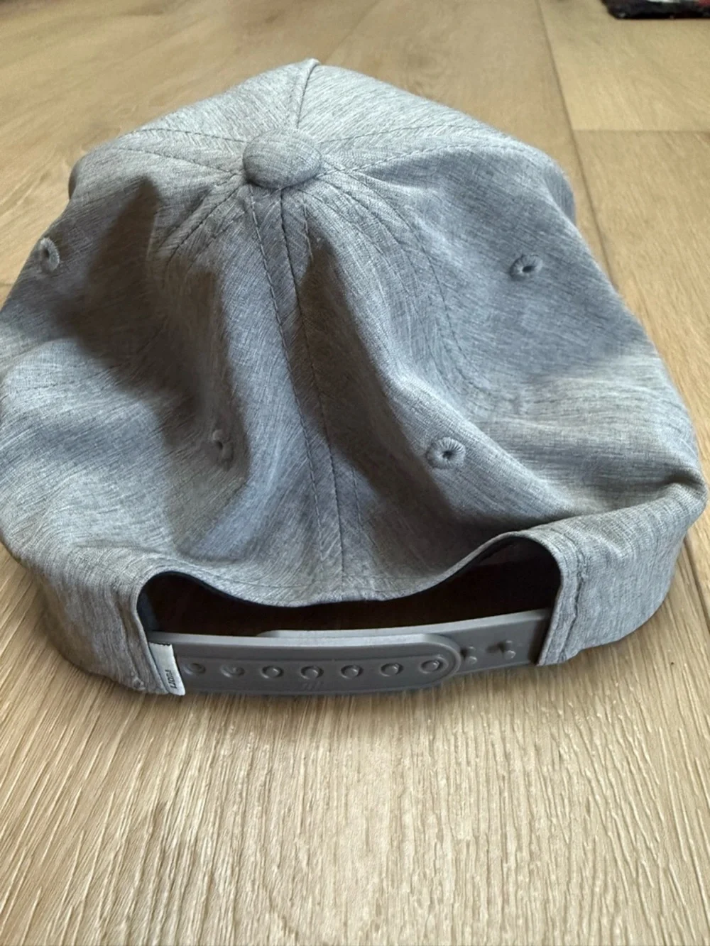 Vuori Men’s Magnitude snapback Hat - Picture 3 of 6